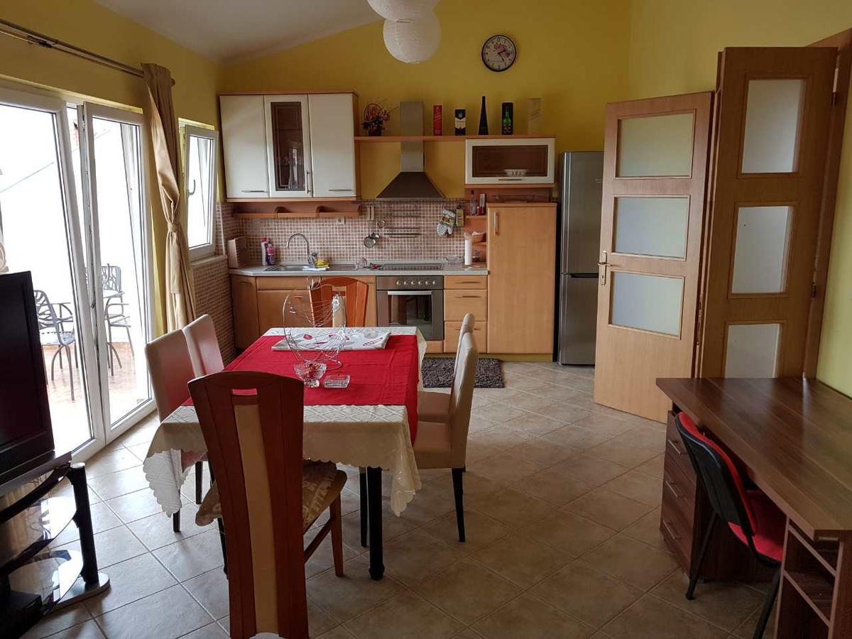 Porodicni Apartman Χέρτσεγκ Νόβι Εξωτερικό φωτογραφία