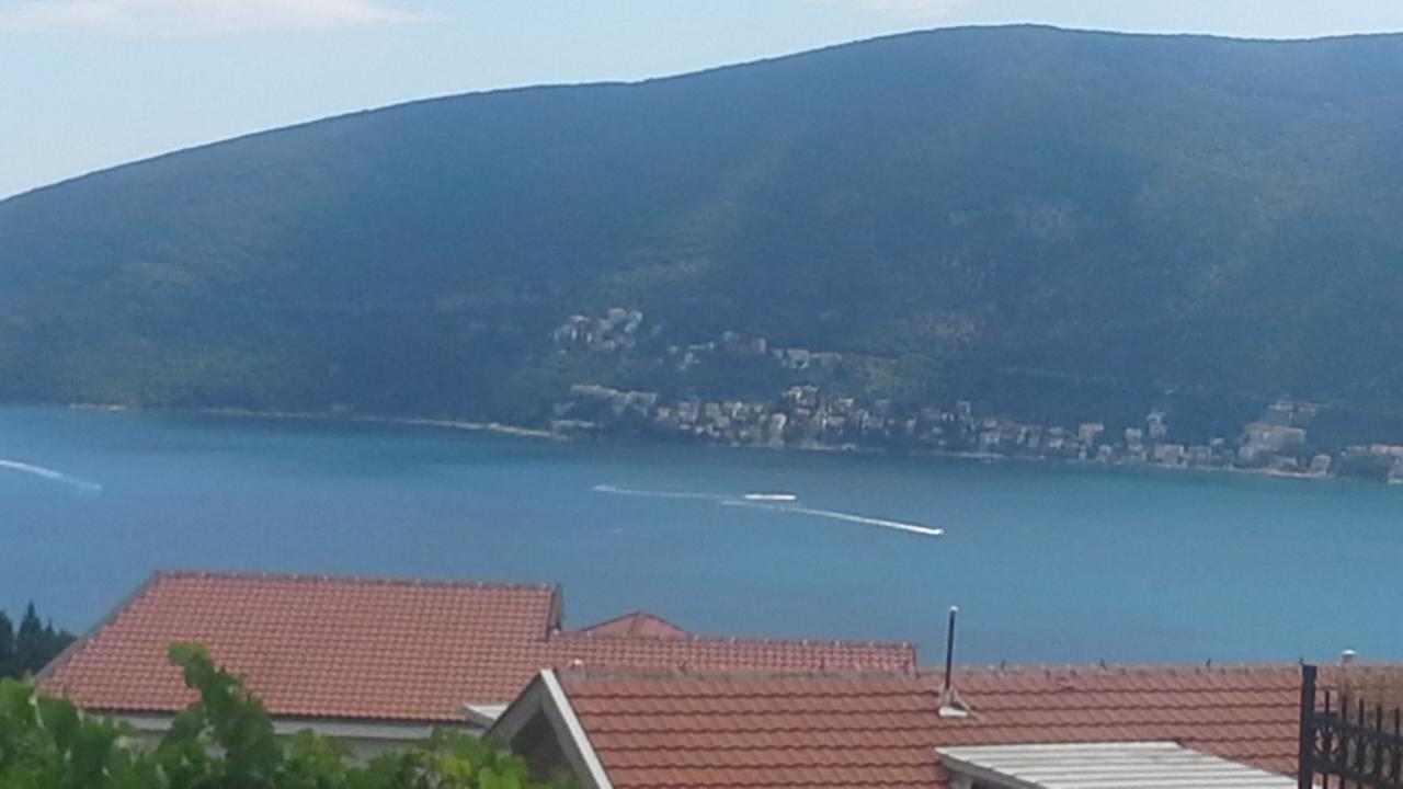 Porodicni Apartman Χέρτσεγκ Νόβι Εξωτερικό φωτογραφία